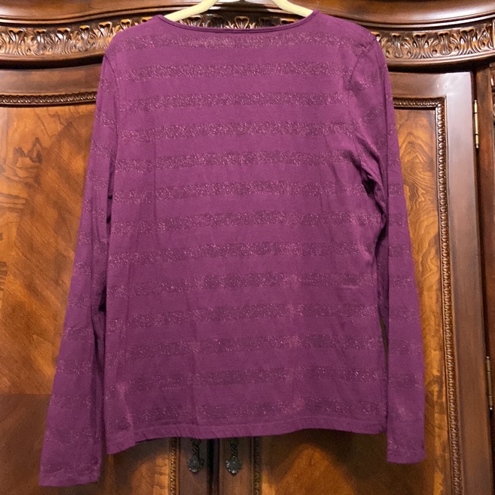 Talbot’s Tee - Picture 5 of 7